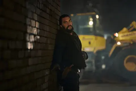 Jason Momoa interpreta a Ray Cooper en Sweet Girl. Jason Momoa interpreta a Ray Cooper en Sweet Girl.