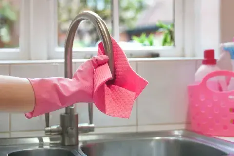 La cultura japonesa siempre prepondera el orden y la limpieza del hogar. La cultura japonesa siempre prepondera el orden y la limpieza del hogar.