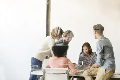 En la puesta en común de las ideas previamente escritas de manera individual casi no existn distracciones. En la puesta en común de las ideas previamente escritas de manera individual casi no existn distracciones.