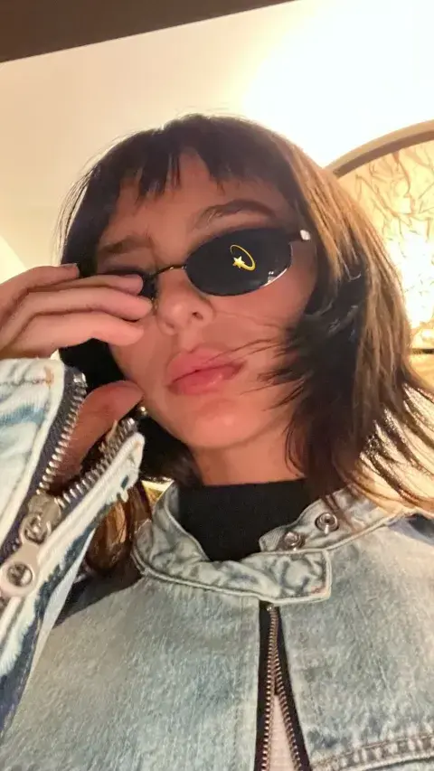 Baby bang: el radical cambio de look de Juanita Tinelli. Baby bang: el radical cambio de look de Juanita Tinelli.