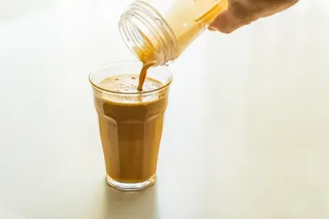 El bulletproof coffe adquirió fama por brindar saciedad durante horas, aumentar el rendimiento físico e intelectual y acelerar el metabolismo. El bulletproof coffe adquirió fama por brindar saciedad durante horas, aumentar el rendimiento físico e intelectual y acelerar el metabolismo.