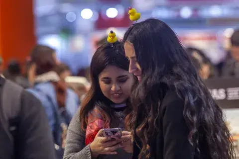 La moda de los patitos en la cabeza nación a mitad de 2023. La moda de los patitos en la cabeza nación a mitad de 2023.