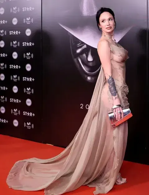 La Joaqui en la alfombra roja de los Premios Gardel 2024. La Joaqui en la alfombra roja de los Premios Gardel 2024.