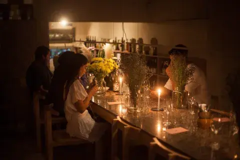 Lardito, ideal para una cita bien romántica con buena comida. Lardito, ideal para una cita bien romántica con buena comida.