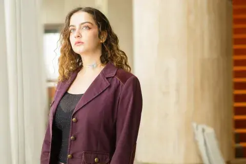 Miranda de la Serna tiene 23 años y es una actriz súper talentosa.