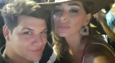La Gata Noelia y Emmanuel de Gran Hermano son amigos. La Gata Noelia y Emmanuel de Gran Hermano son amigos.