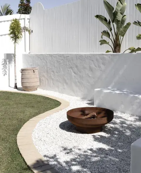 patio.jpg patio.jpg