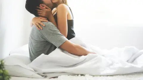 El diálogo y la responsabilidad afectiva son las bases para una masturbación en pareja placentera. El diálogo y la responsabilidad afectiva son las bases para una masturbación en pareja placentera.