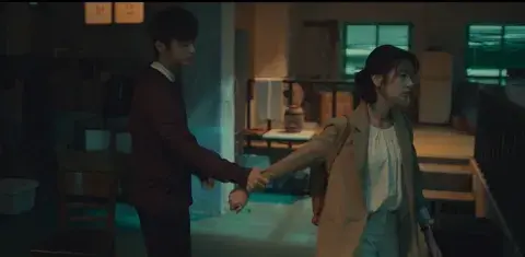 The Smile Has Left Your Eyes está disponible en Viki. The Smile Has Left Your Eyes está disponible en Viki.