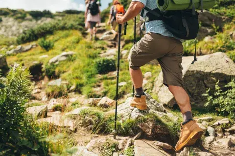 Algunas personas tienen pasión por la naturaleza y la aventura. Algunas personas tienen pasión por la naturaleza y la aventura.