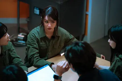 Agentes del misterio es un reality de pruebas, protagonizado por varios K-idols. Agentes del misterio es un reality de pruebas, protagonizado por varios K-idols.