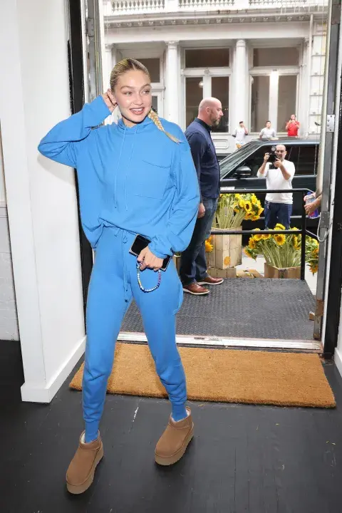 Todo un look perfecto para un día feriado. Todo un look perfecto para un día feriado.