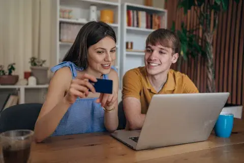 Crear grupos de control y tener una cuenta privada puede ayudar a la seguridad Crear grupos de control y tener una cuenta privada puede ayudar a la seguridad