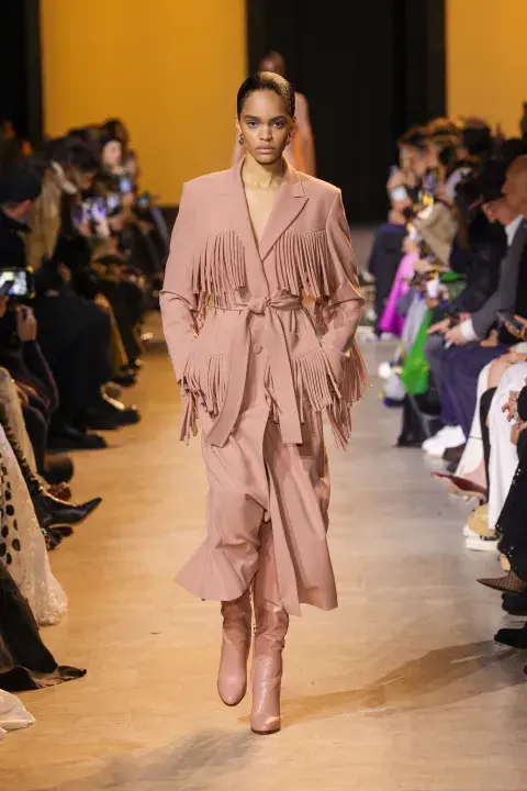 Flecos a full en el desfile de Elie Saab Flecos a full en el desfile de Elie Saab
