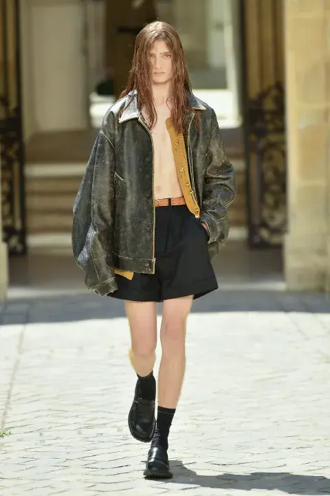 El estilo grunge está de vuelta tanto en moda como en make up. Acá en la pasarela de Bed JW Ford El estilo grunge está de vuelta tanto en moda como en make up. Acá en la pasarela de Bed JW Ford