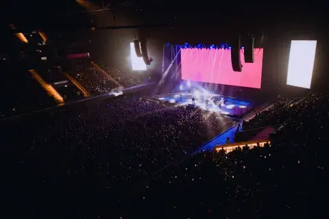 15000 personas colmaron el Movistar Arena