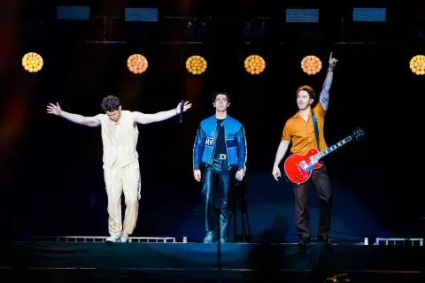 La noticia llegó después de que los Jonas Brothers decidieran postergar algunos de sus conciertos programados para abril La noticia llegó después de que los Jonas Brothers decidieran postergar algunos de sus conciertos programados para abril
