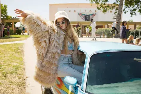 Billie Lourd, otra de las jóvenes protagonistas. Billie Lourd, otra de las jóvenes protagonistas.