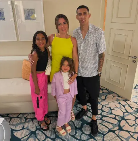 La familia Di María en Instagram. La familia Di María en Instagram.