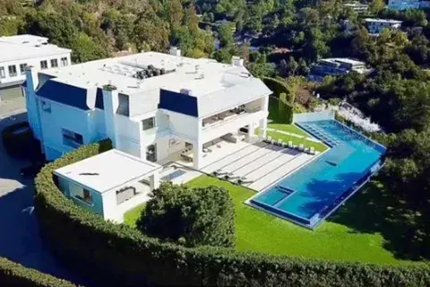 La mansión de 65 millones de dólares que pusieron a la venta Jennifer Lopez y Ben Affleck La mansión de 65 millones de dólares que pusieron a la venta Jennifer Lopez y Ben Affleck