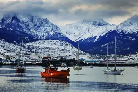 ushuaia.jpg ushuaia.jpg