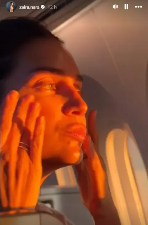 Zaira Nara, comodidad y belleza en pleno vuelo.