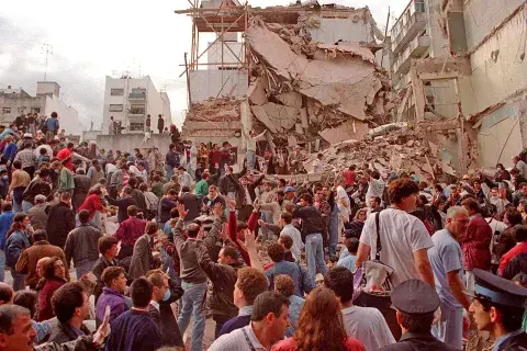 Foto del atentado a la AMIA Foto del atentado a la AMIA