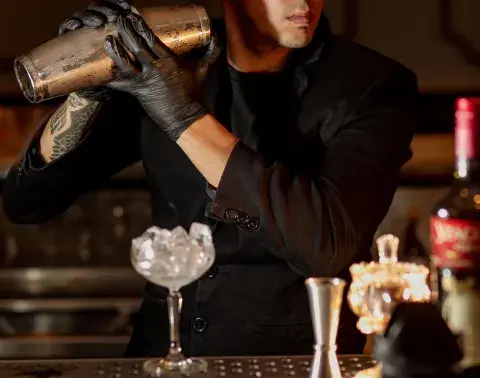 Baga, uno de los expertos en daiquiri. Baga, uno de los expertos en daiquiri.