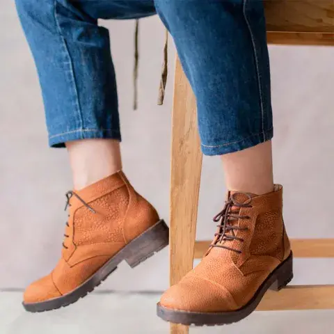 Un par de botas. Un par de botas.