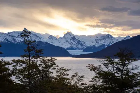 El Glaciar Perito Moreno en todo su esplendor El Glaciar Perito Moreno en todo su esplendor