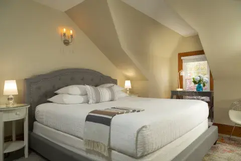 Ideas para optimizar espacios pequeños en tu dormitorio. Ideas para optimizar espacios pequeños en tu dormitorio.