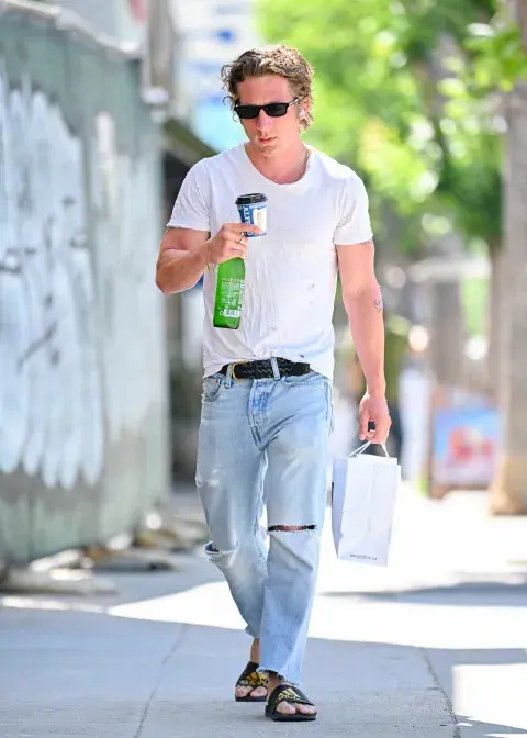 Fotografía de Jeremy Allen White. Fotografía de Jeremy Allen White.