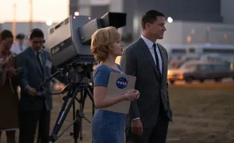 Kelly Jones llega a la NASA para intentar 'vender la Luna'. Kelly Jones llega a la NASA para intentar 'vender la Luna'.