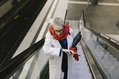 Mirar el reloj en una hora espejo tiene un mensaje espiritual para vos.