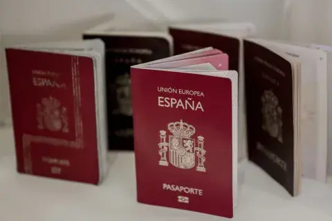 Qué necesitás para obtener el pasaporte español. Qué necesitás para obtener el pasaporte español.