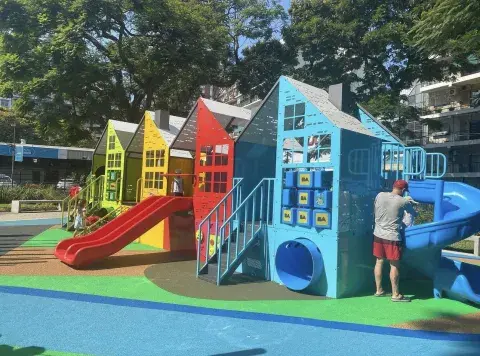 Plaza Noruega, una de las plazas recomendadas de CABA. Plaza Noruega, una de las plazas recomendadas de CABA.
