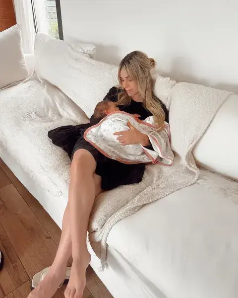 Agos Bisio contó cómo la maternidad de cambió la vida. Agos Bisio contó cómo la maternidad de cambió la vida.