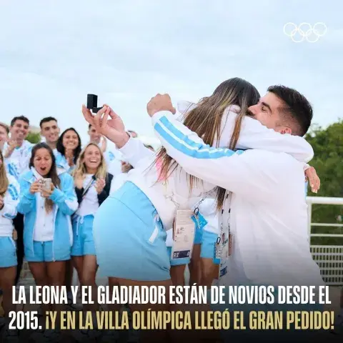 Pablo Simonet y Pilar Campoy se comprometen en los Juegos Olímpicos. Pablo Simonet y Pilar Campoy se comprometen en los Juegos Olímpicos.