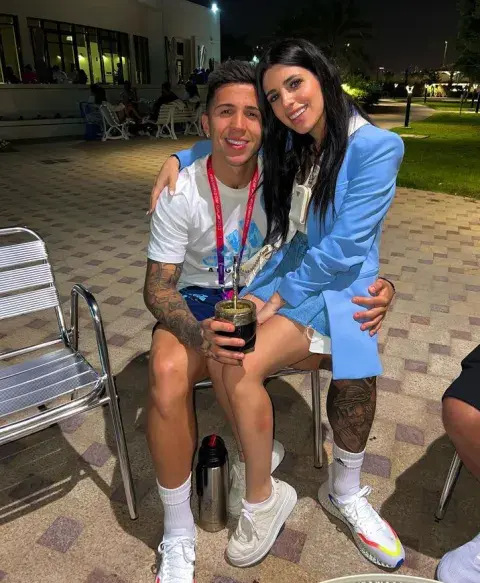 Valu Cervantes es la novia de Enzo Fernández Valu Cervantes es la novia de Enzo Fernández