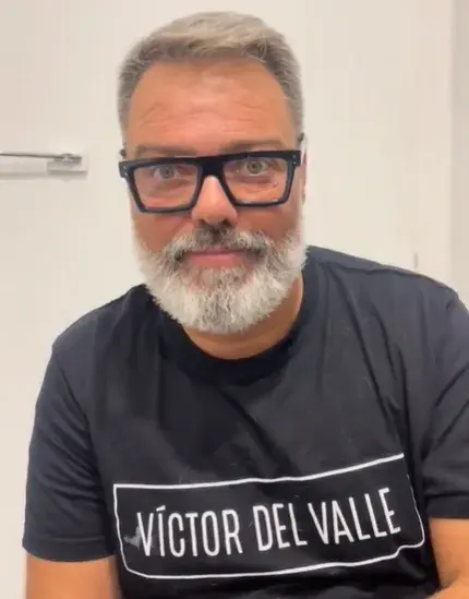 Víctor del Valle, el peluquero del momento en España.