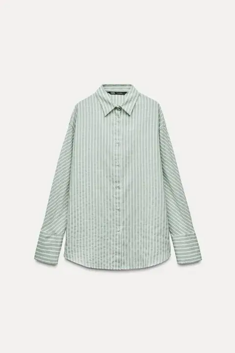 Camisa rayada. Camisa rayada.