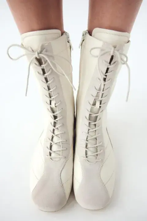 Foto de unas botas de Zara. Foto de unas botas de Zara.