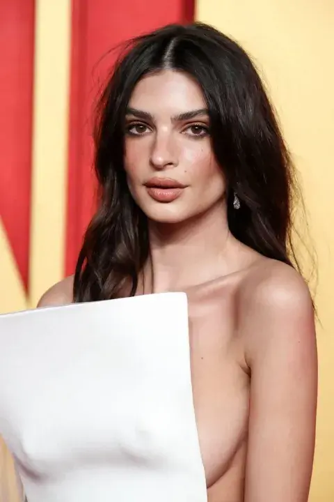 Foto de la modelo Em Rata. Foto de la modelo Em Rata.