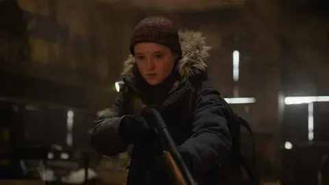 Bella Ramsey en la temporada 2 de The Last of Us. Bella Ramsey en la temporada 2 de The Last of Us.