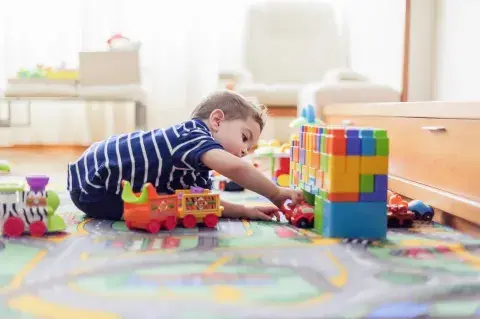 Juguetes a la vista, clave en los cuartos infantiles. Juguetes a la vista, clave en los cuartos infantiles.