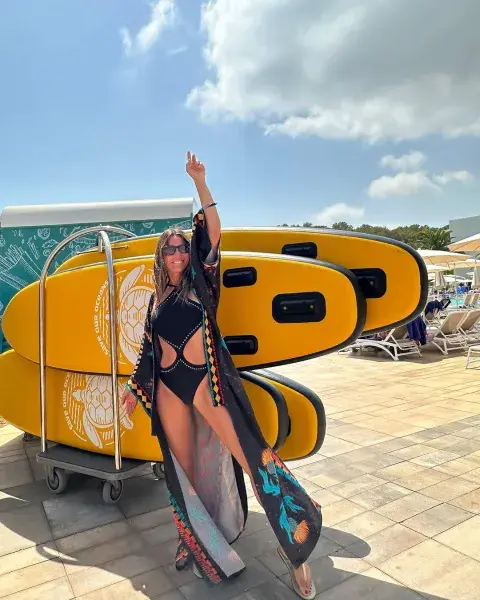 Pampita en Ibiza. Pampita en Ibiza.