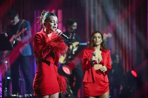 Muna Pauls y Agustina Cherri en el Cris Morena Day.
