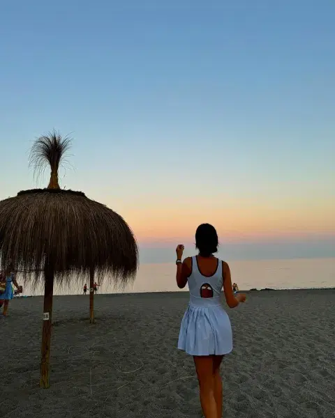 Zaira Nara.