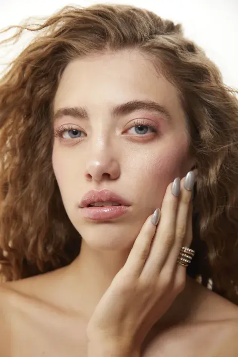 Mujer maquillada Mujer maquillada