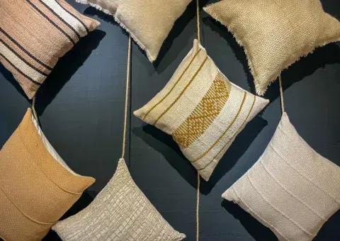 Textiles artesanales suman mucho para decorar un ambiente. Textiles artesanales suman mucho para decorar un ambiente.